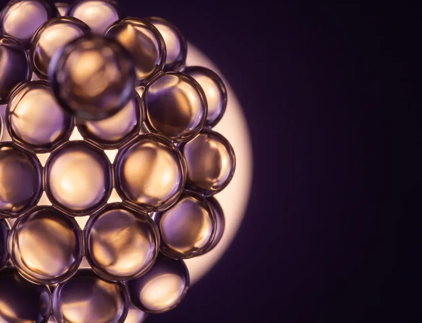 Abstract cellular visualization for the article on mitophagy.